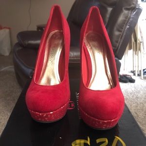 Red velvet brand new heels with star cut outs